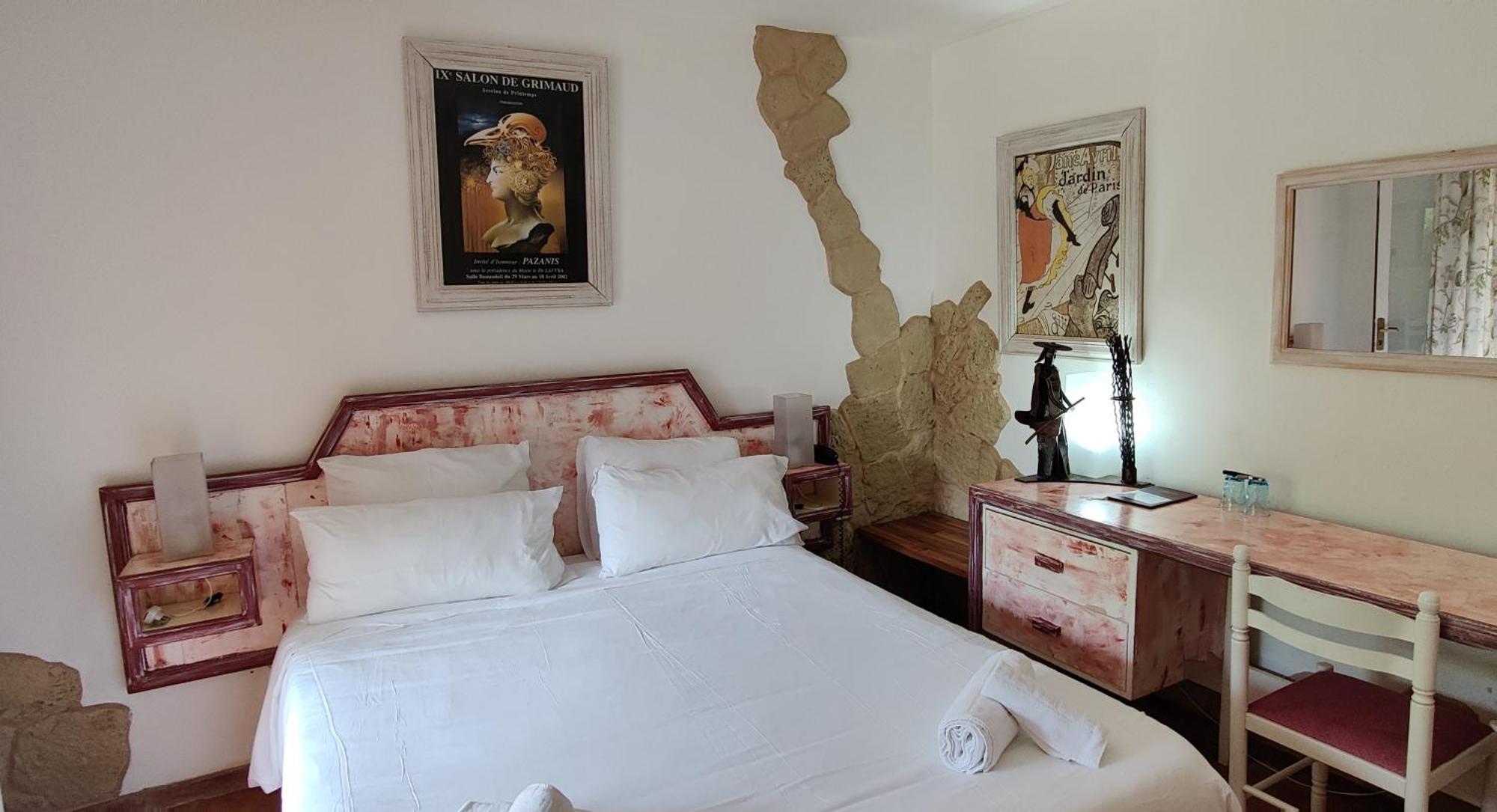 Hotel Athénopolis à Grimaud Extérieur photo