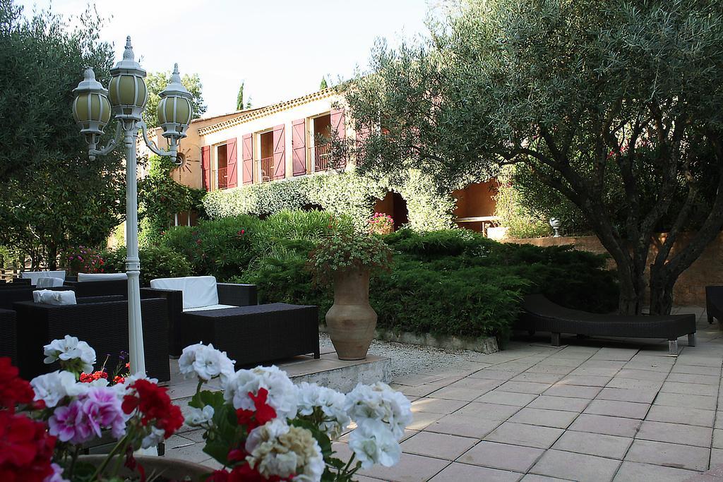 Hotel Athénopolis à Grimaud Extérieur photo