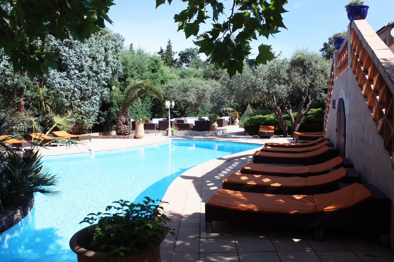 Hotel Athénopolis à Grimaud Extérieur photo
