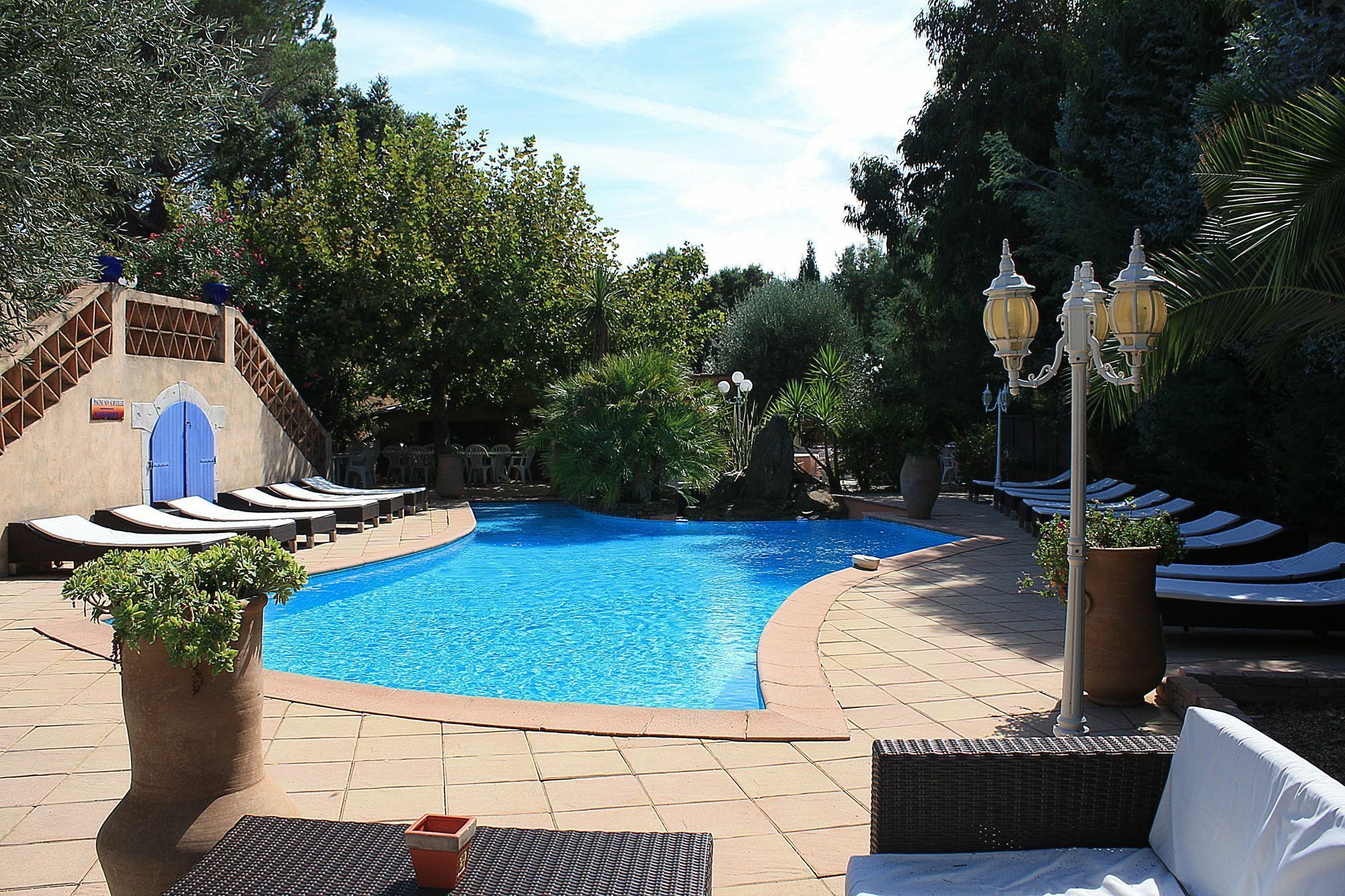 Hotel Athénopolis à Grimaud Extérieur photo